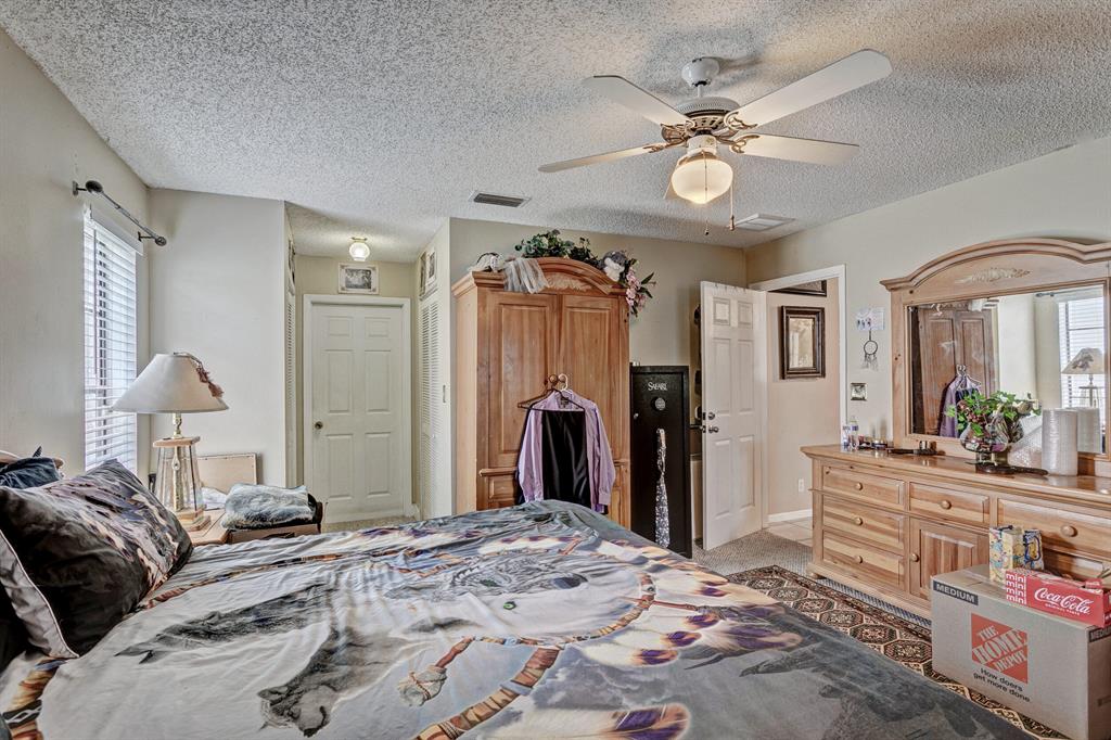 NORTH PALM BEACH HEIGHTS - Residential