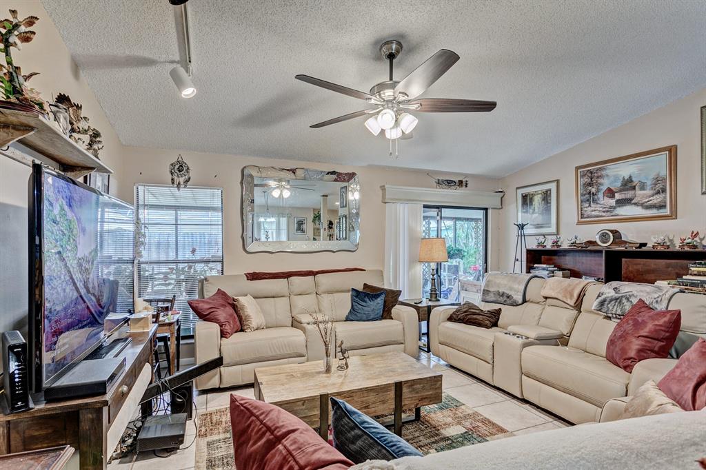 NORTH PALM BEACH HEIGHTS - Residential