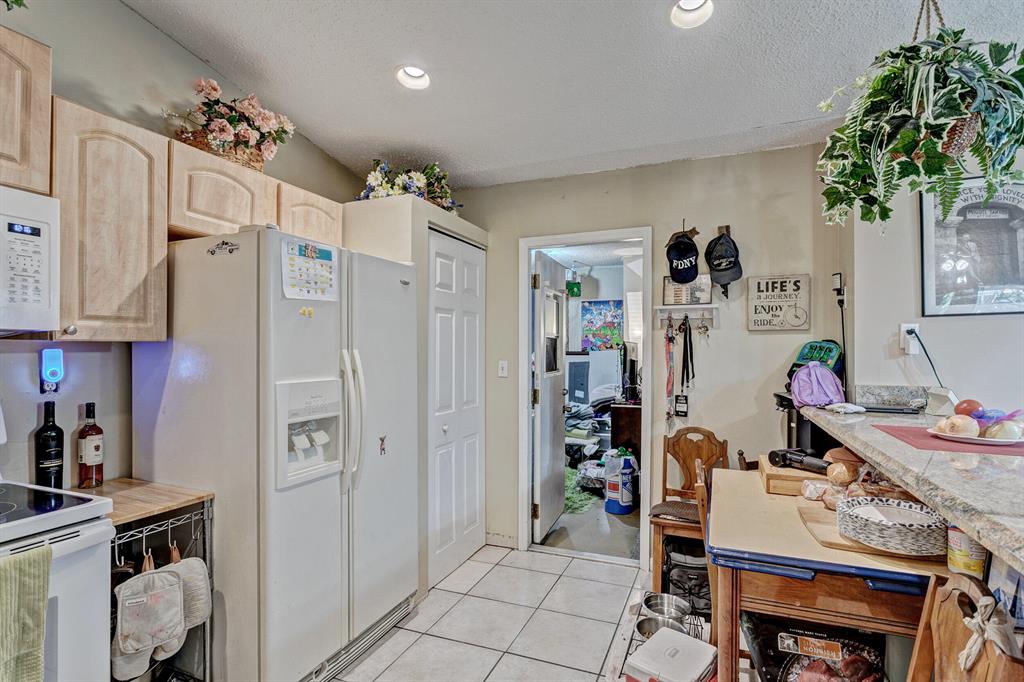 NORTH PALM BEACH HEIGHTS - Residential