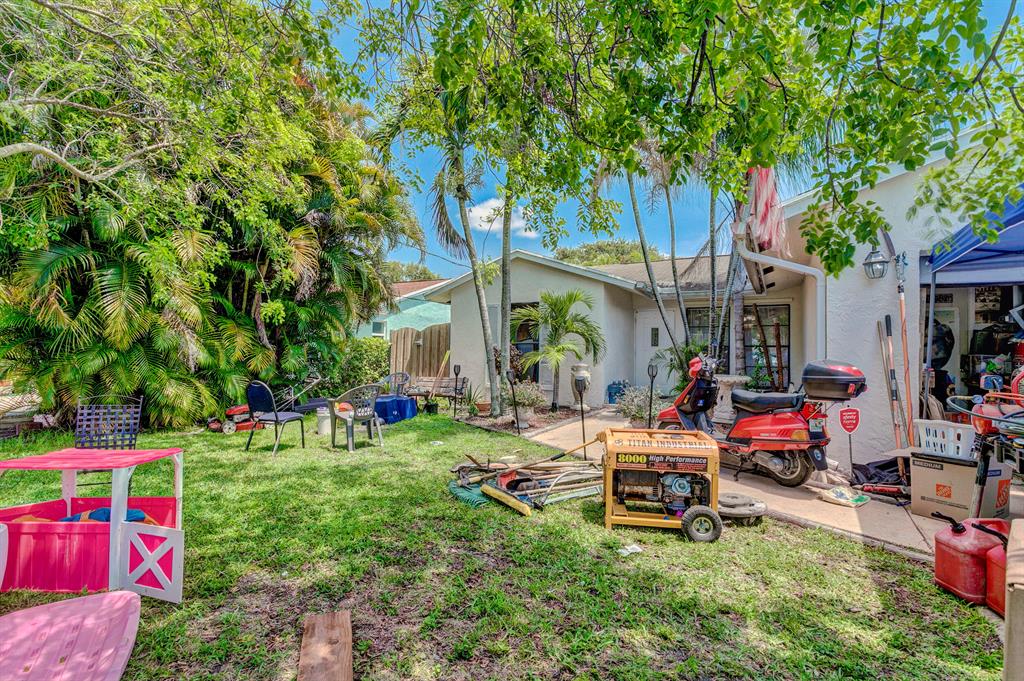 NORTH PALM BEACH HEIGHTS - Residential