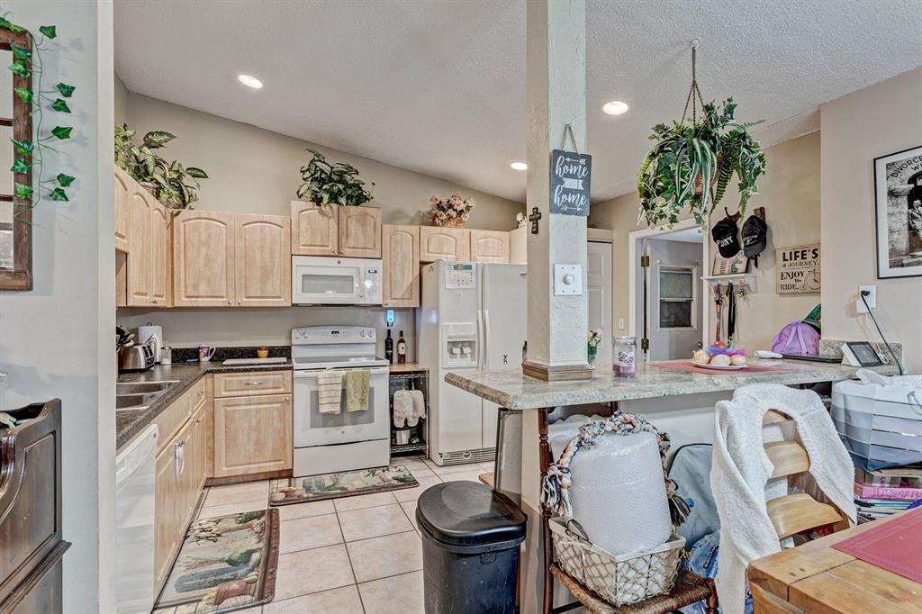 NORTH PALM BEACH HEIGHTS - Residential