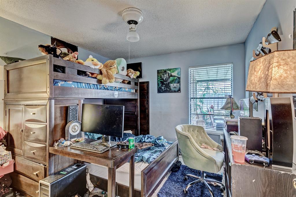 NORTH PALM BEACH HEIGHTS - Residential