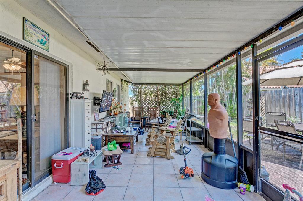 NORTH PALM BEACH HEIGHTS - Residential