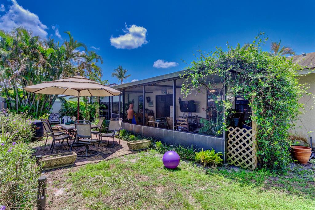 NORTH PALM BEACH HEIGHTS - Residential