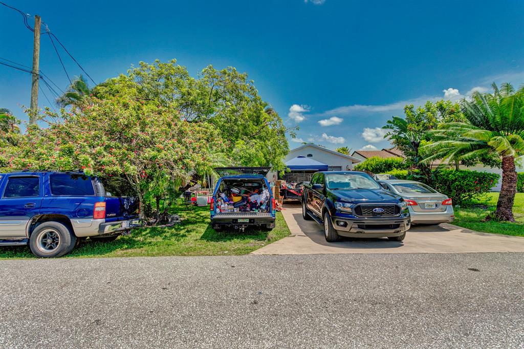 NORTH PALM BEACH HEIGHTS - Residential