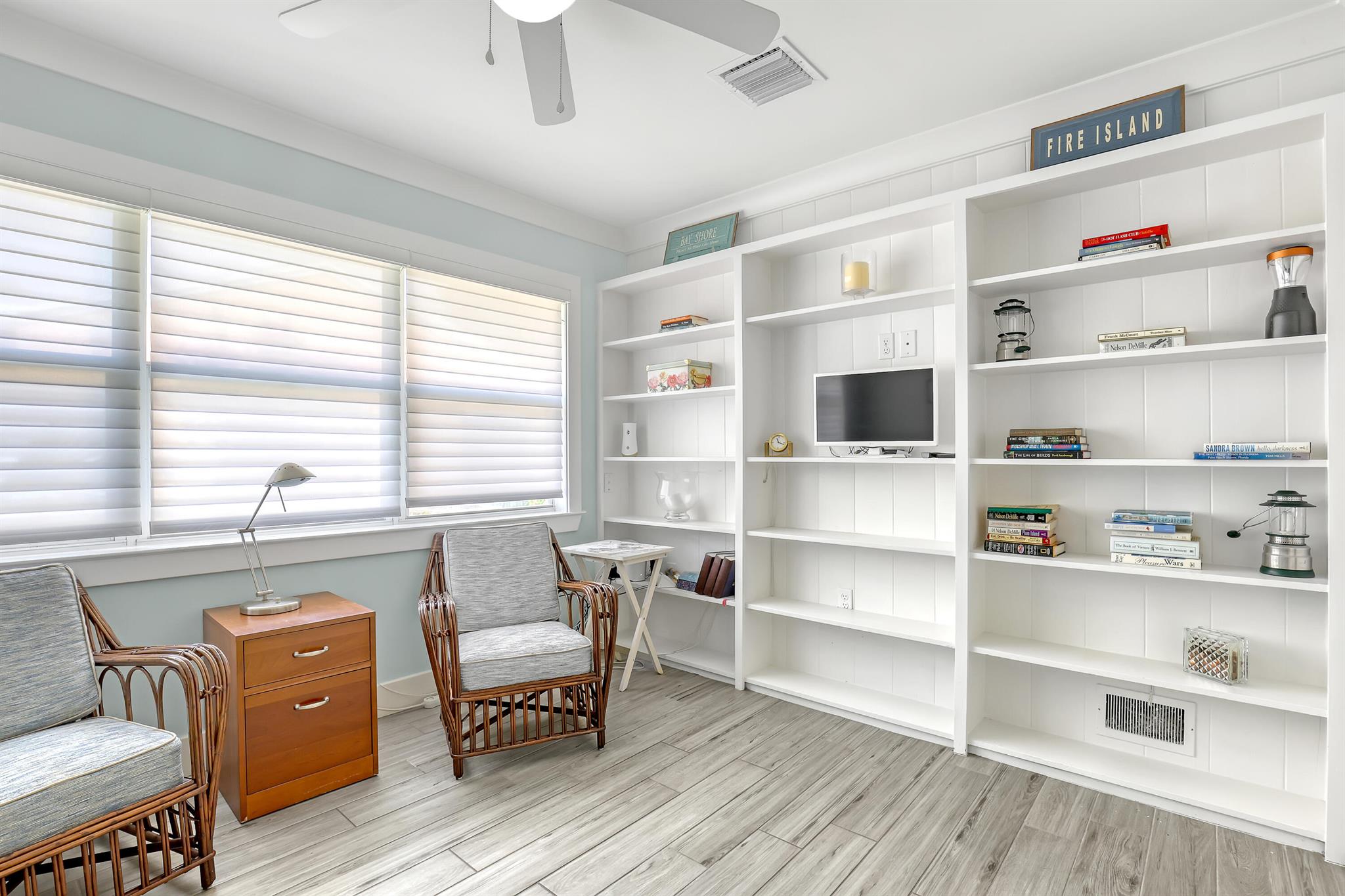 PALM BEACH SHORES - Residential