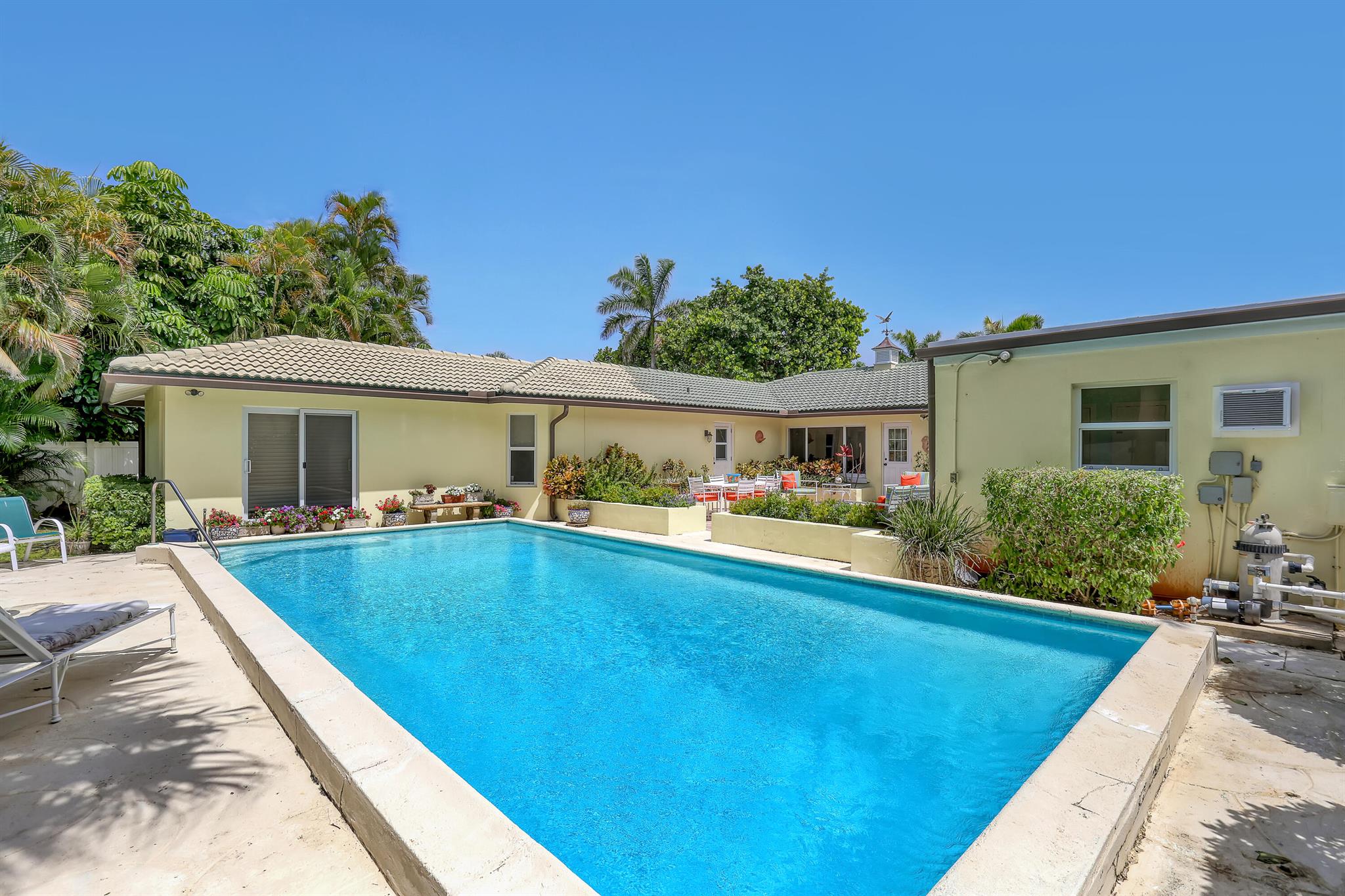 PALM BEACH SHORES - Residential