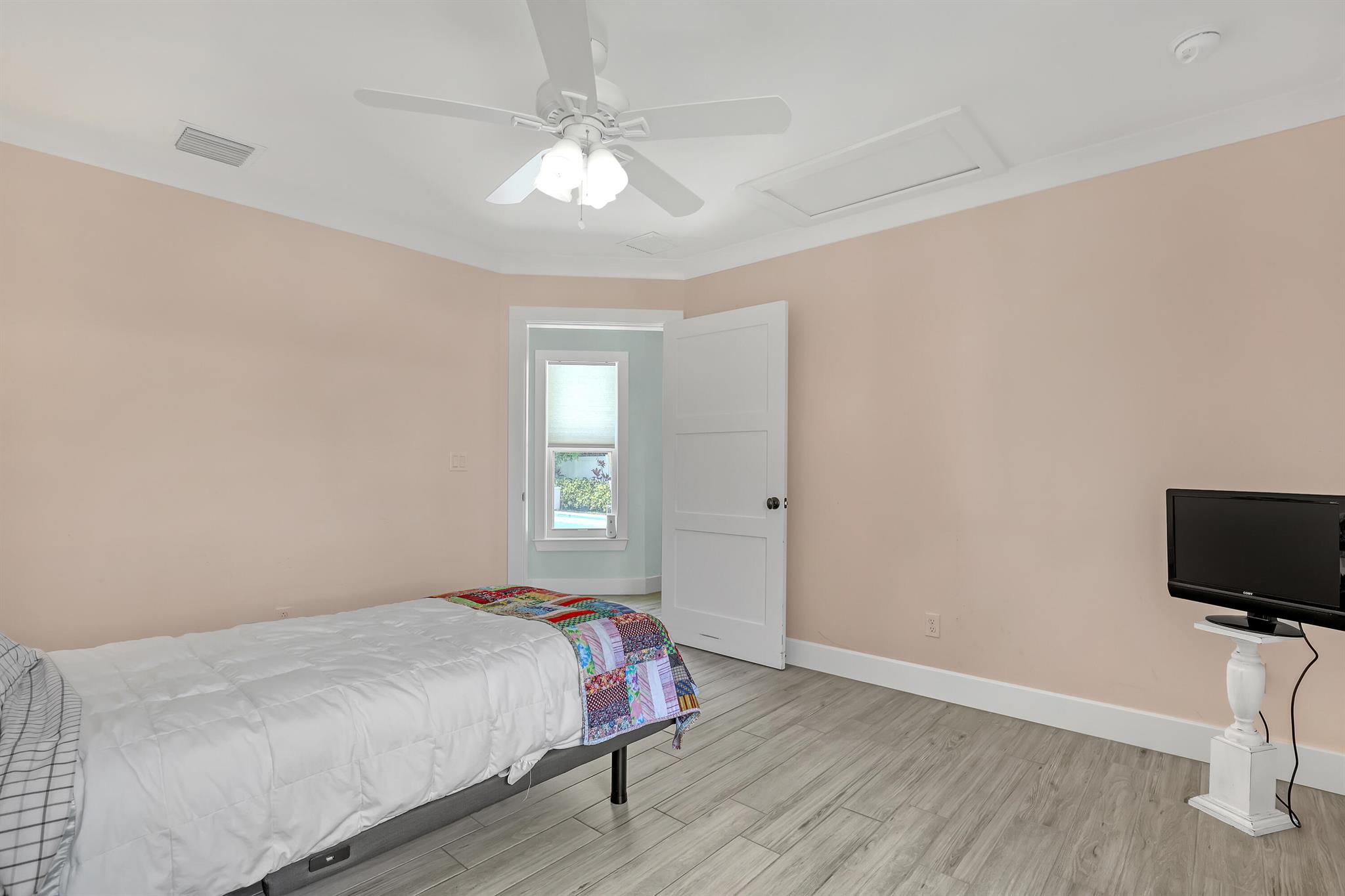 PALM BEACH SHORES - Residential