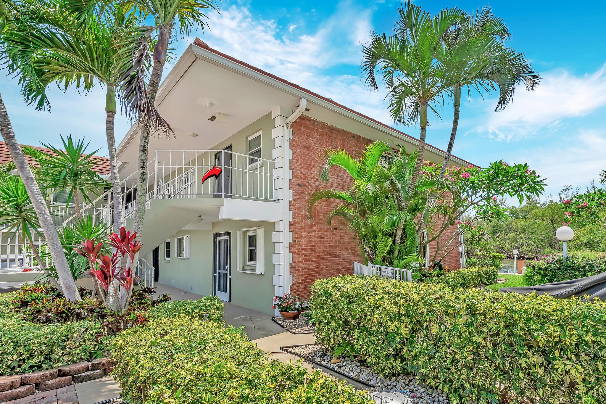 711 NE Harbour Terrace 4120