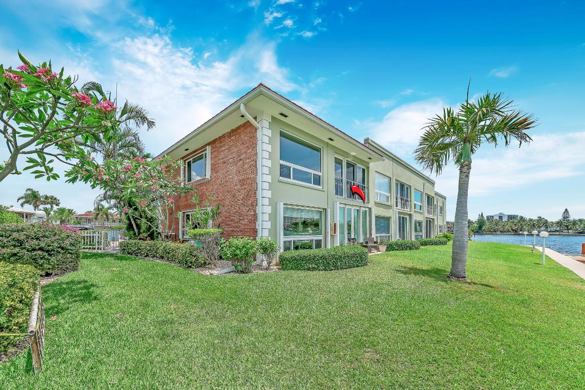 711 NE Harbour Terrace 4120