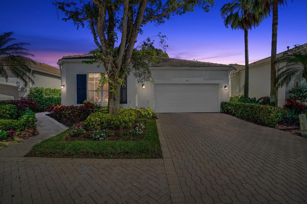 Photo of 143 Sunset Bay Drive, Palm Beach Gardens, FL 33418 (MLS # R10960168)