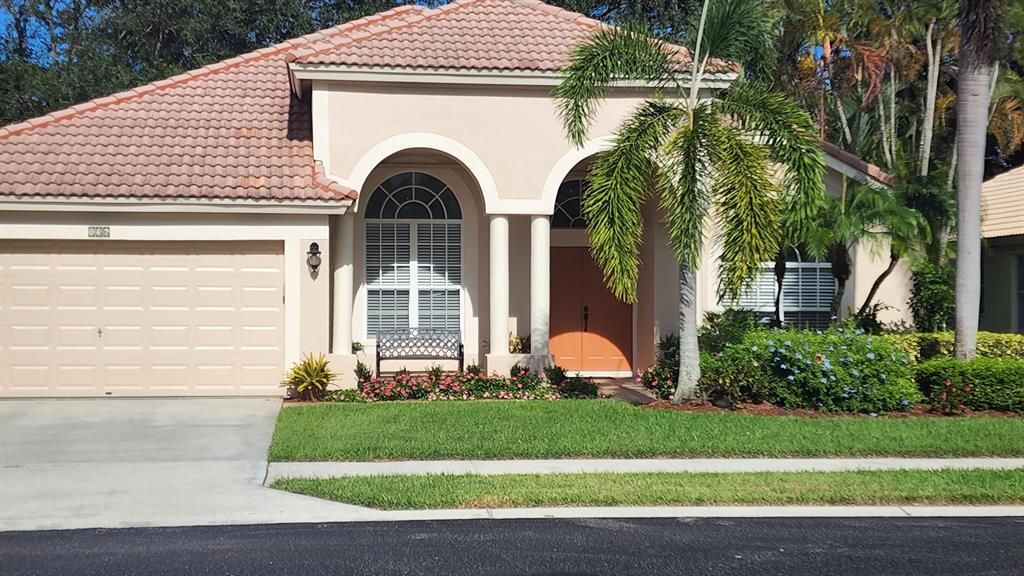 Photo of 150 Bent Tree Drive, Palm Beach Gardens, FL 33418 (MLS # R10825254)