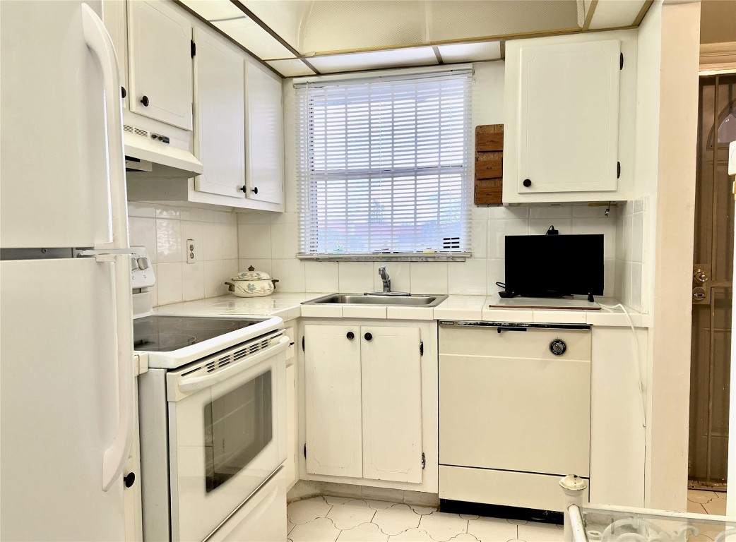 Sunrise Lakes 1 - Residential