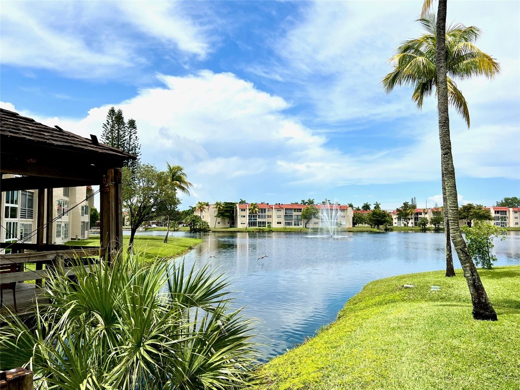 Sunrise Lakes 1 - Residential