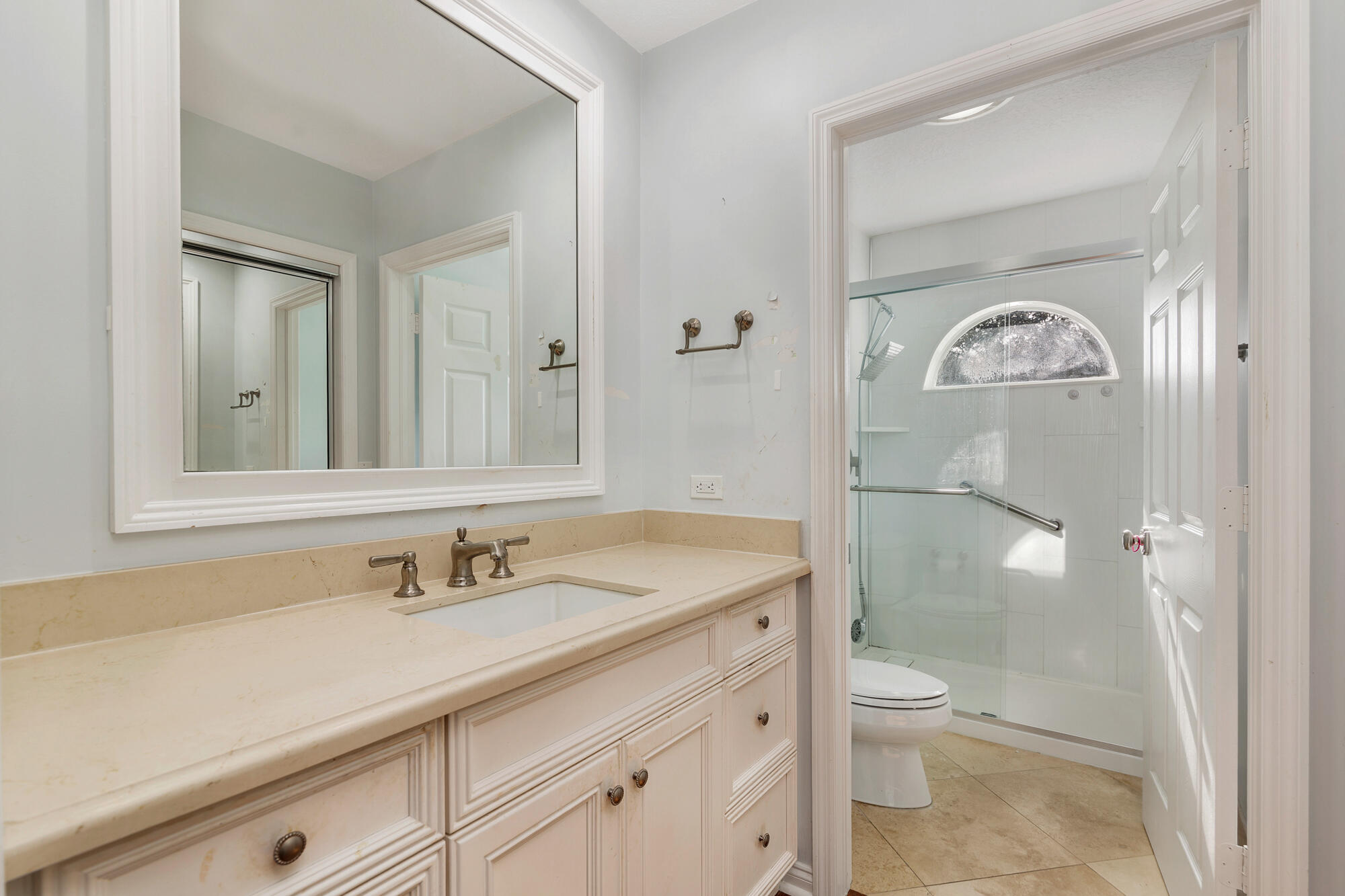 RIVERWIND AT JONATHANS LANDING - Residential