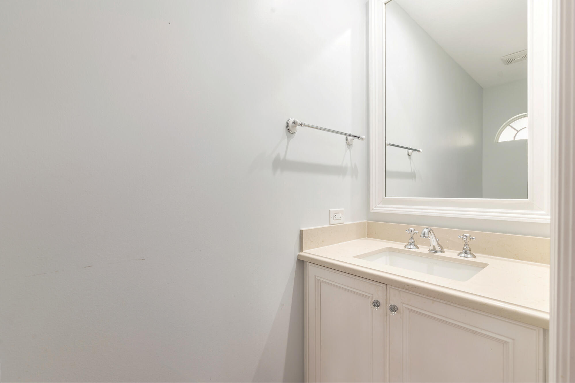 RIVERWIND AT JONATHANS LANDING - Residential