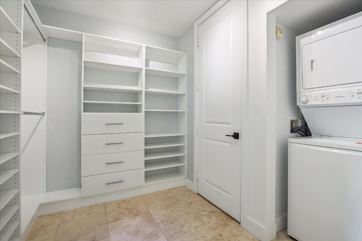 Nurmi Isles Island 4 24-4 - Residential Lease