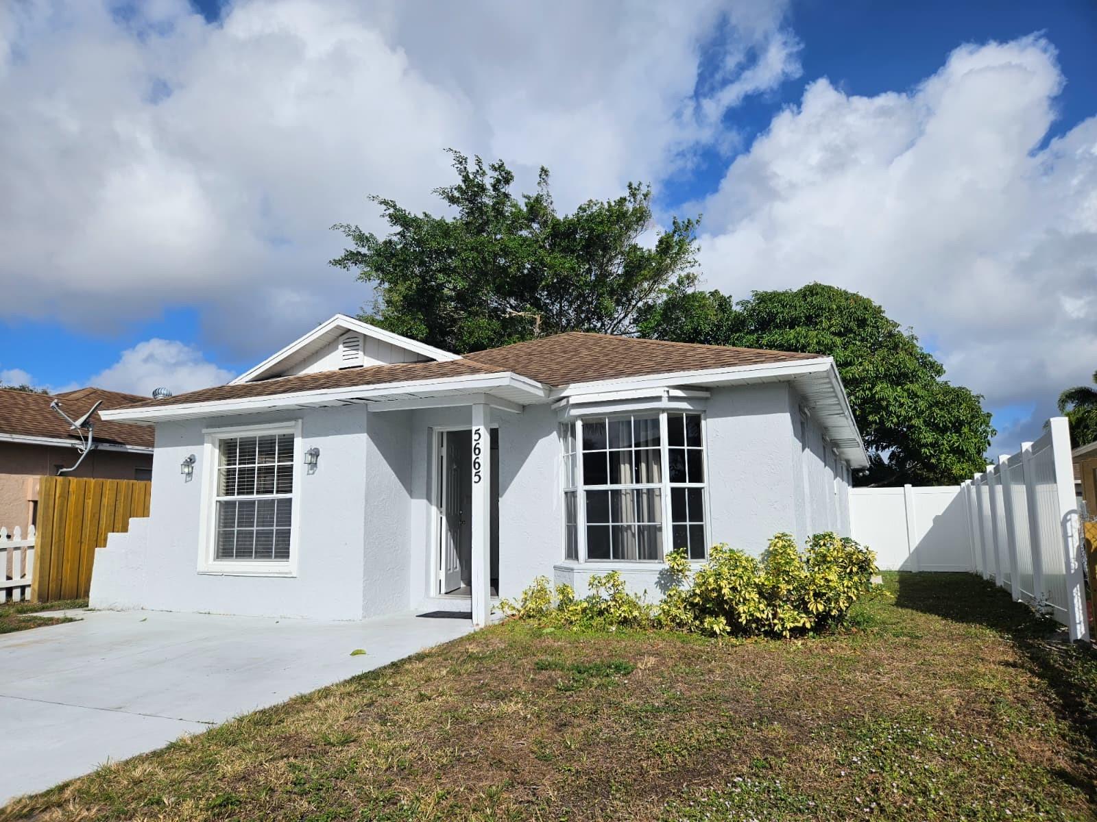 Charming 3BR/2BA home with laminate floors, spacious closets, and private backyard. Enjoy a quiet neighborhood, community pool, and unbeatable location—just 15 min from the beach, near shops, dining, and with easy access to Turnpike & I-95. Perfect mix of comfort & convenience