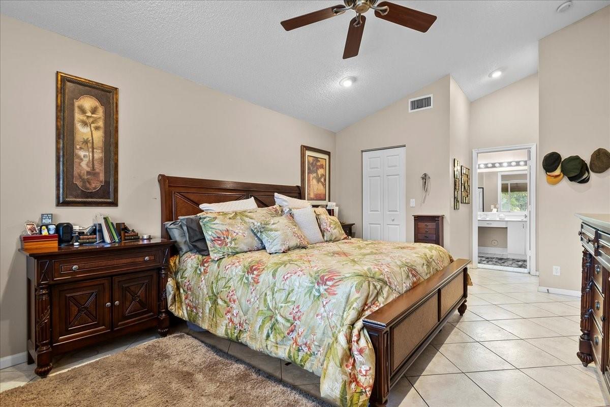 Regency Lakes At Coconut - Residential