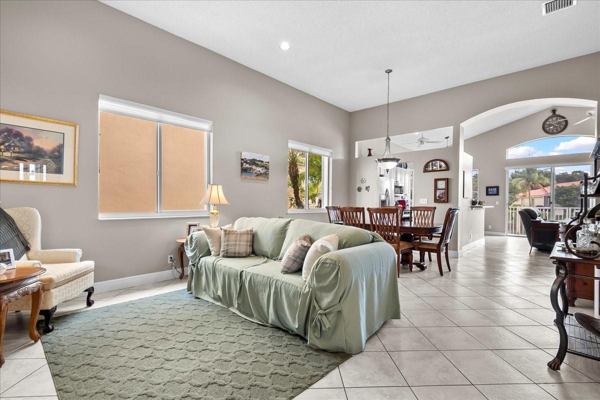 Regency Lakes At Coconut - Residential