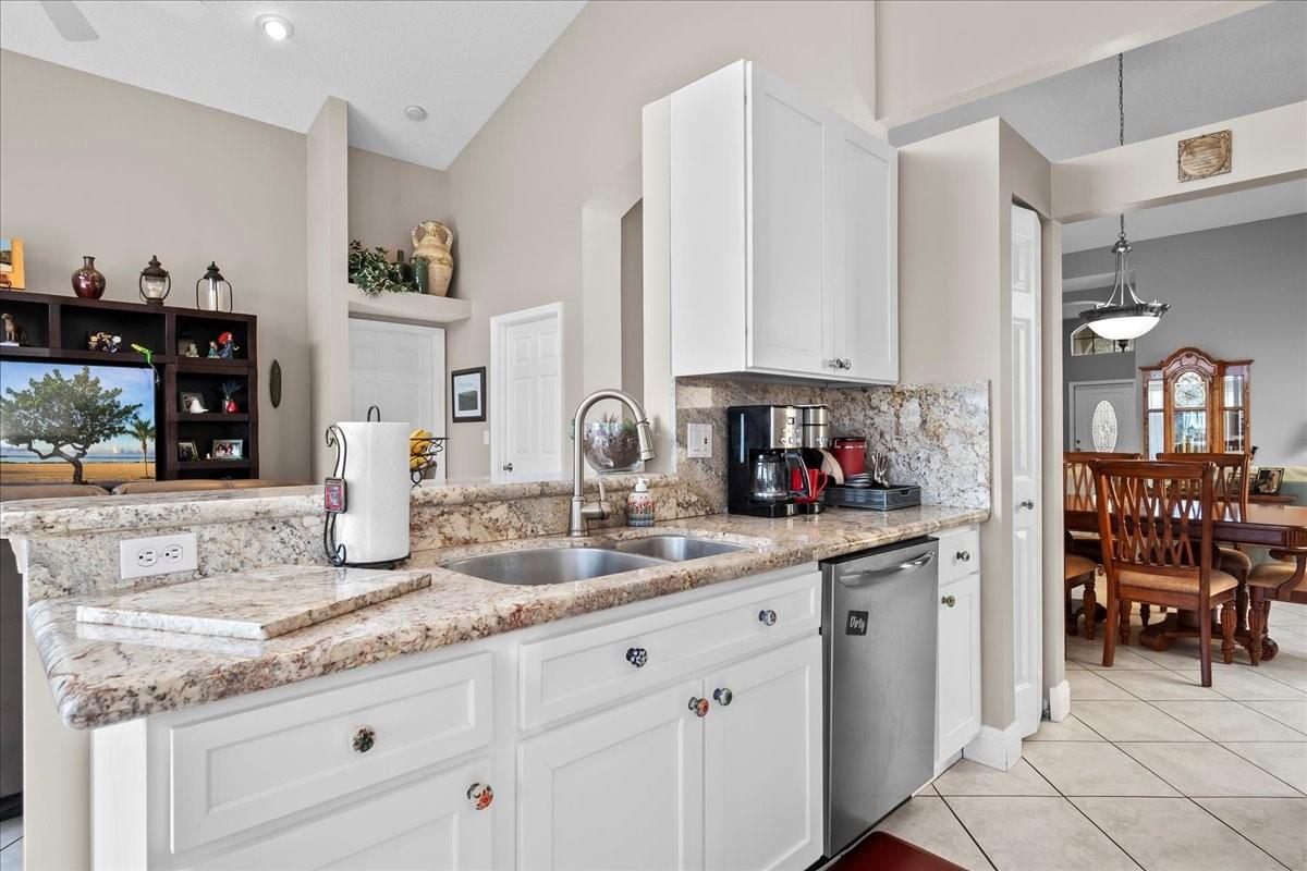 Regency Lakes At Coconut - Residential