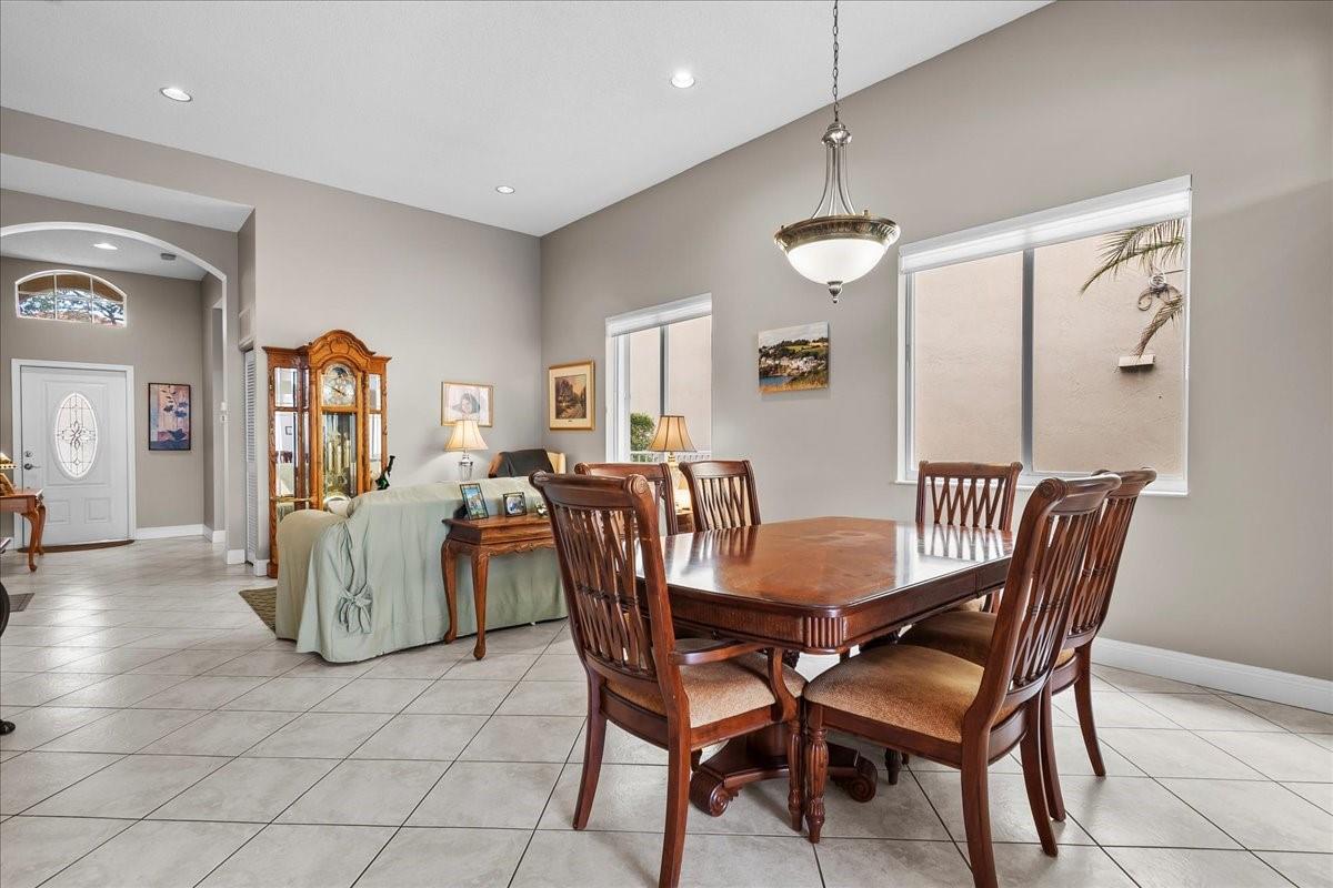 Regency Lakes At Coconut - Residential