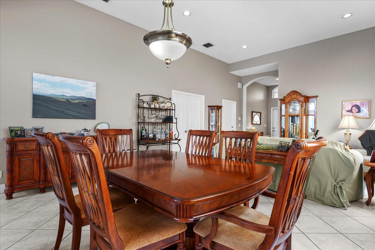 Regency Lakes At Coconut - Residential