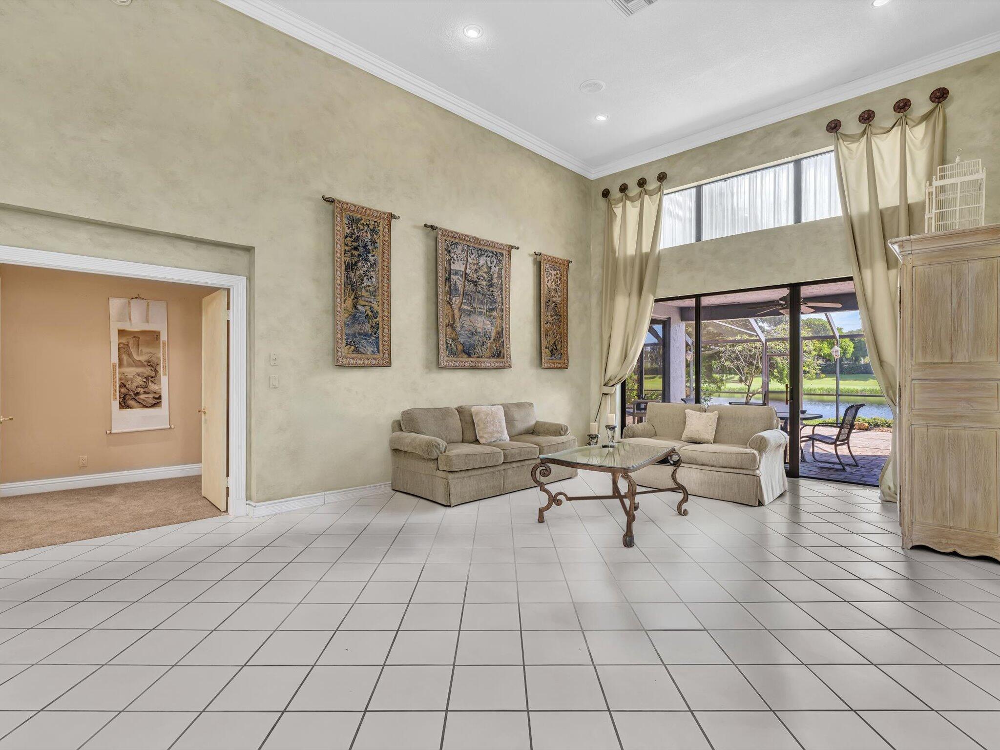 10122 Spyglass Way