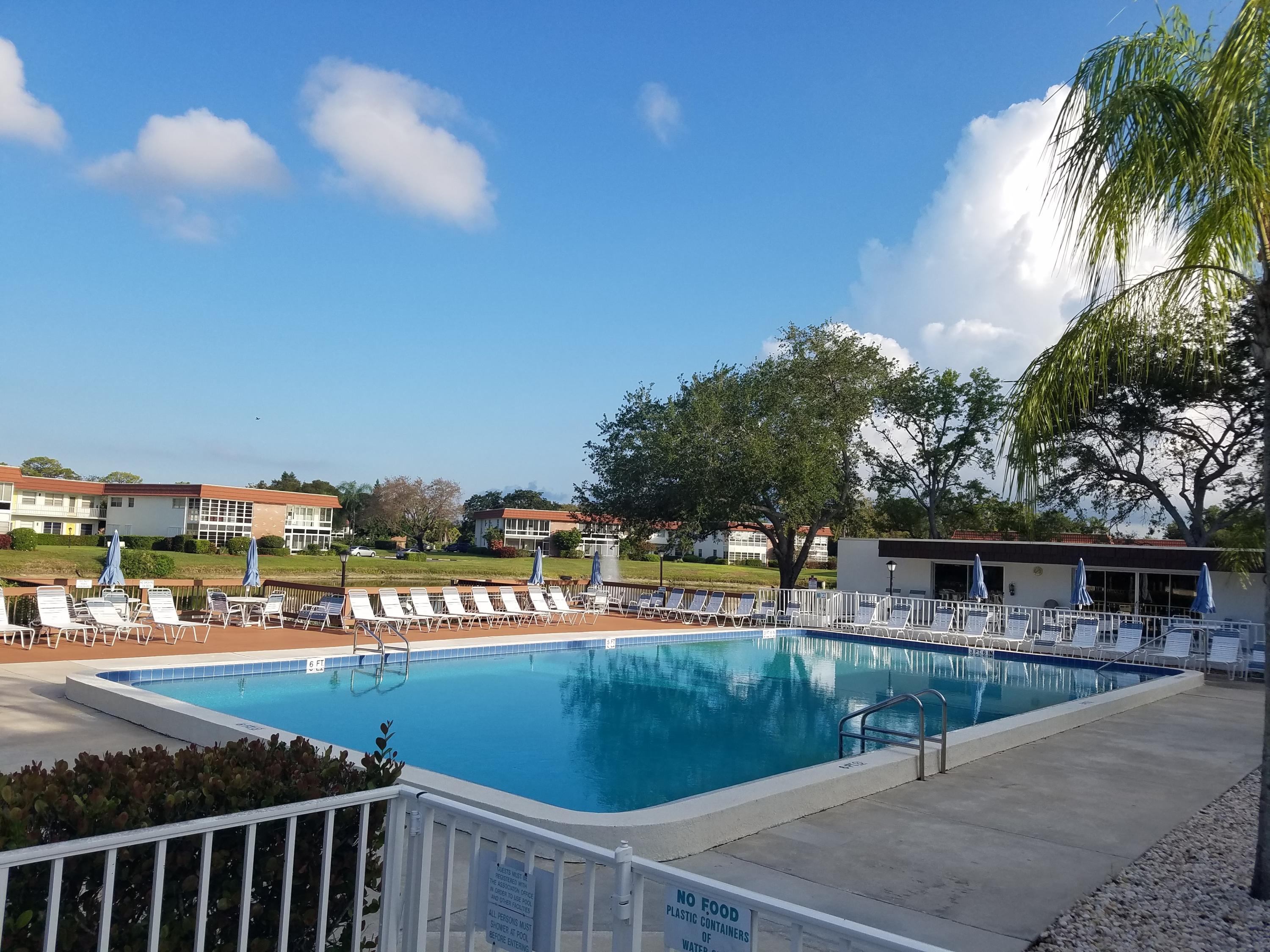 VISTA DEL LAGO CONDO - Residential