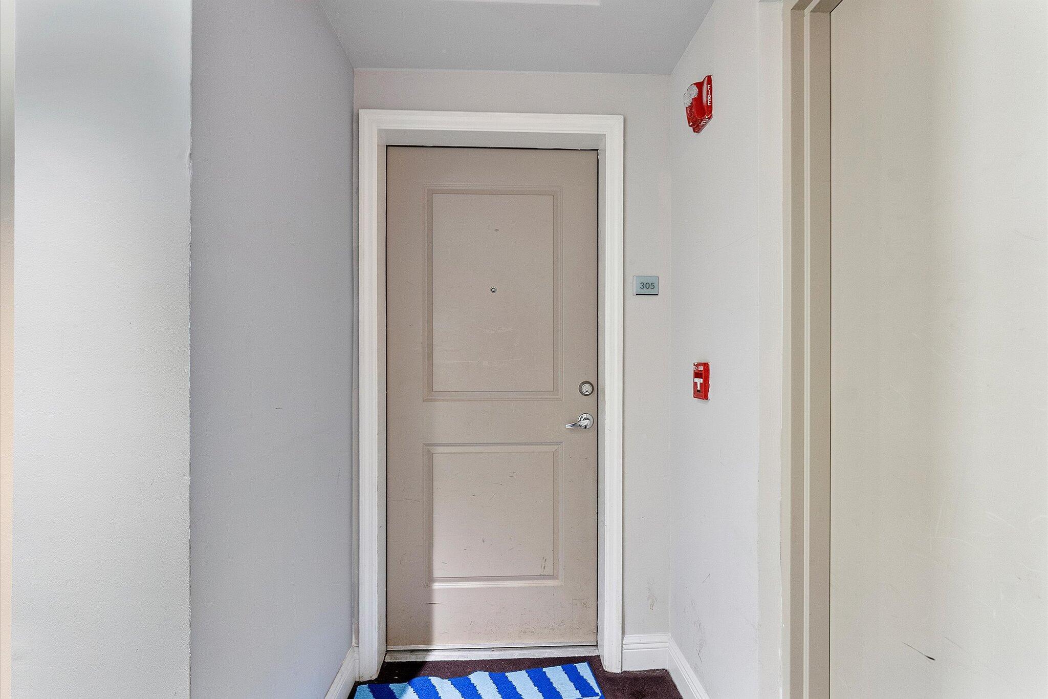 235 NE 1st Street 305