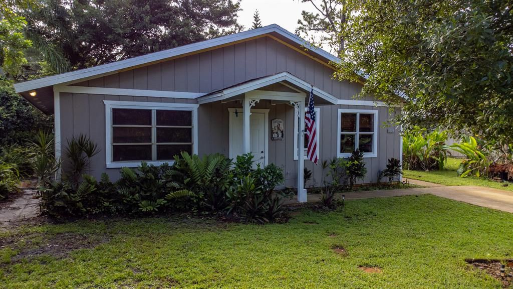 Photo of 3019 SW Hollis Avenue, Palm City, FL 34990 (MLS # R10730895)