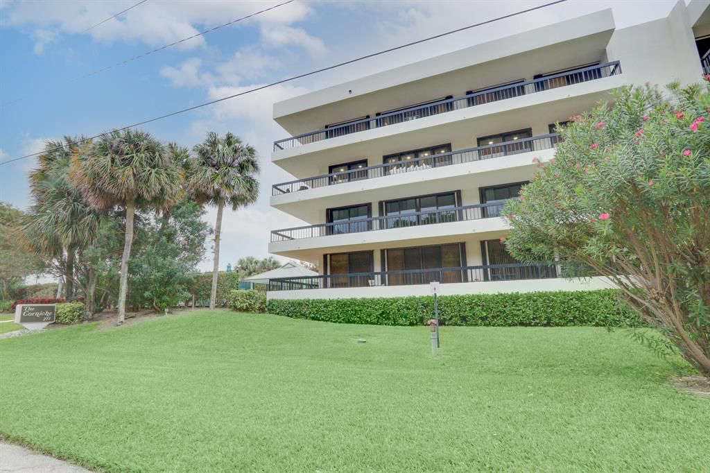 Photo of 277 N Ocean 3010 Boulevard Blvd #3010, Boca Raton, FL 33432 (MLS # R10815012)
