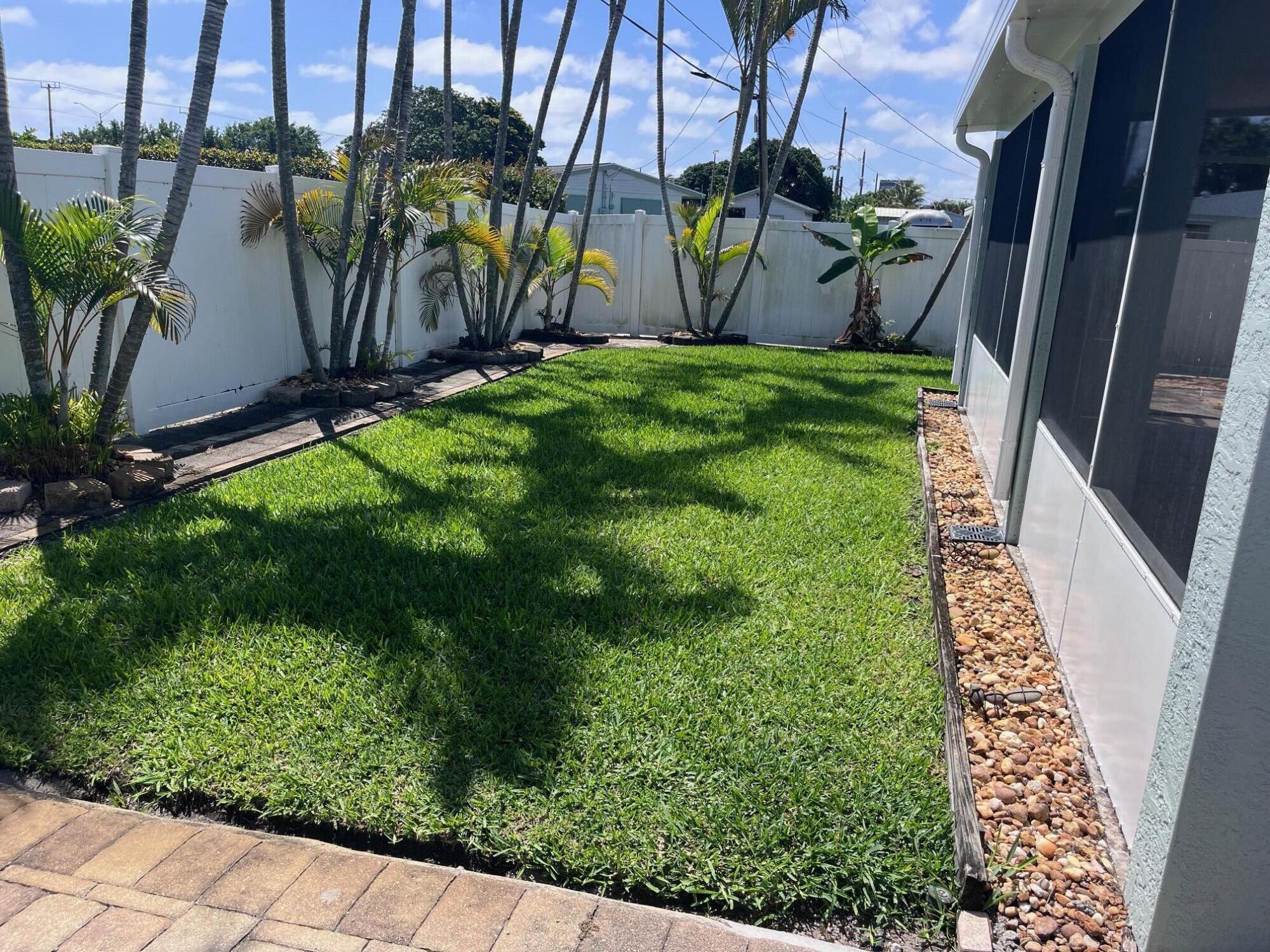 PALM BEACH SQUARE UNIT 1 - Residential