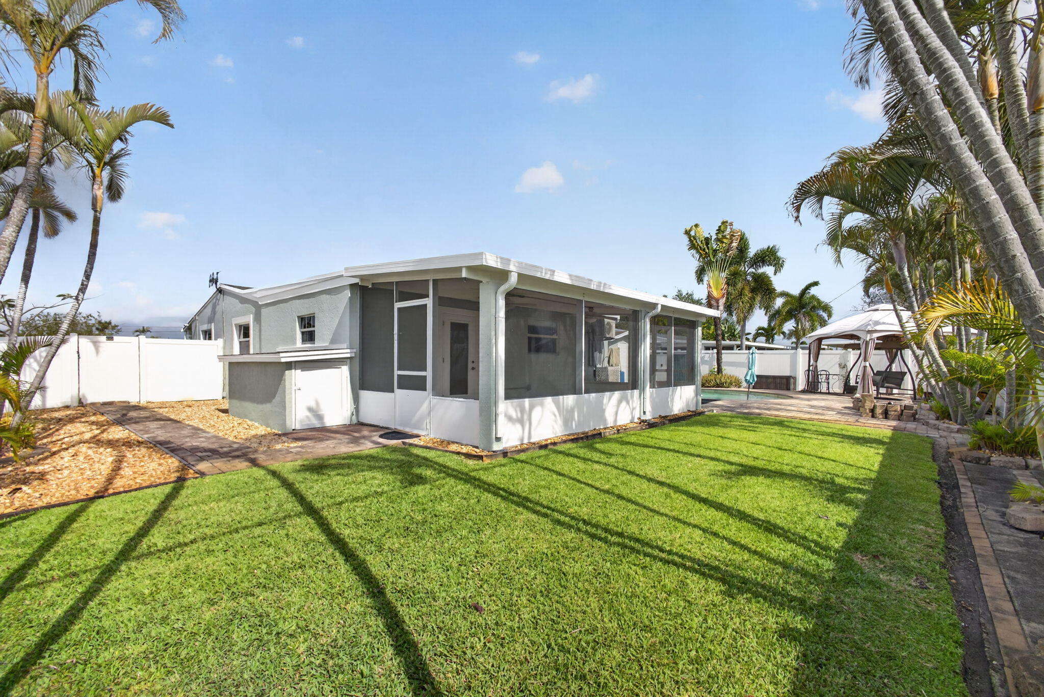 PALM BEACH SQUARE UNIT 1 - Residential