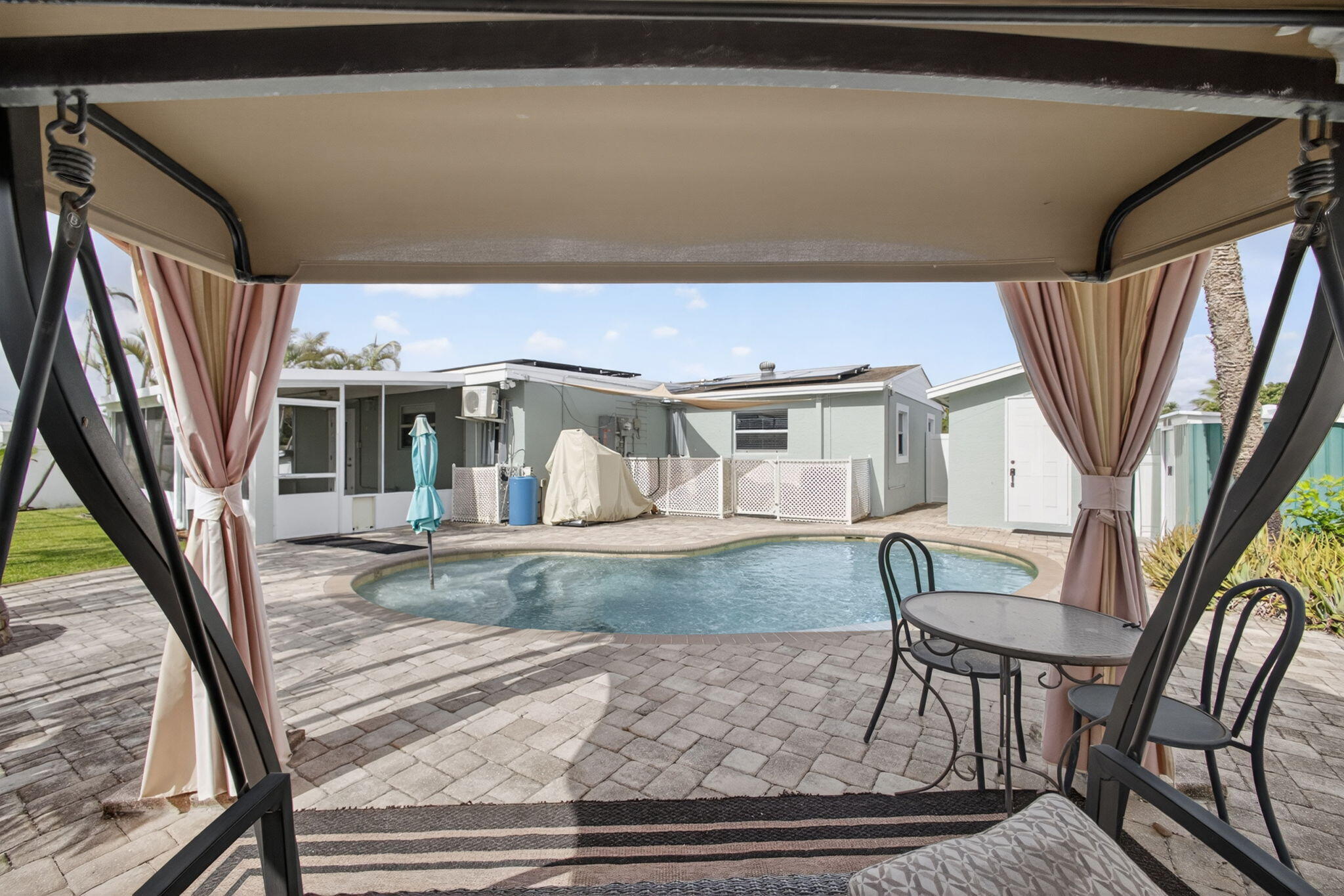 PALM BEACH SQUARE UNIT 1 - Residential