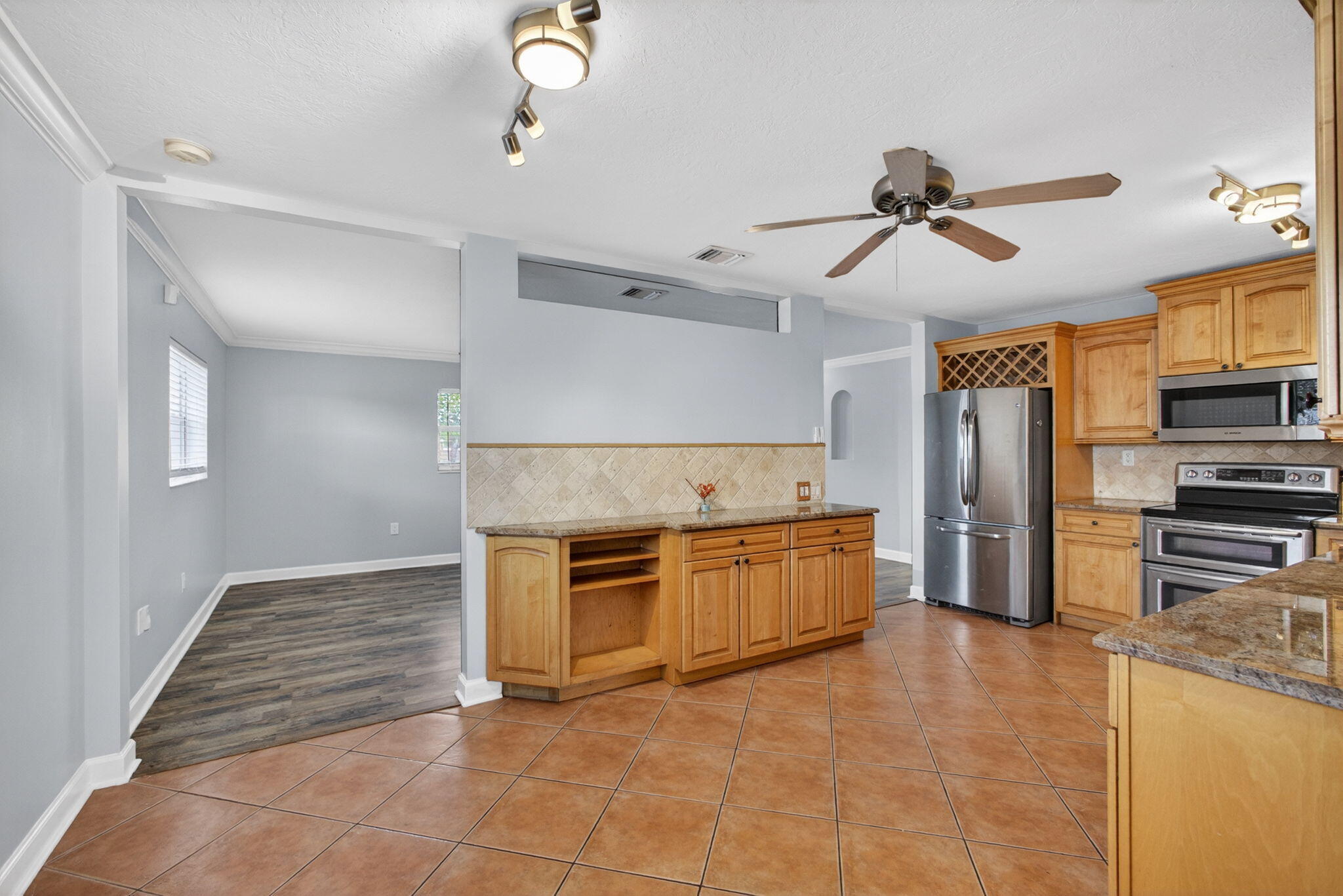 PALM BEACH SQUARE UNIT 1 - Residential