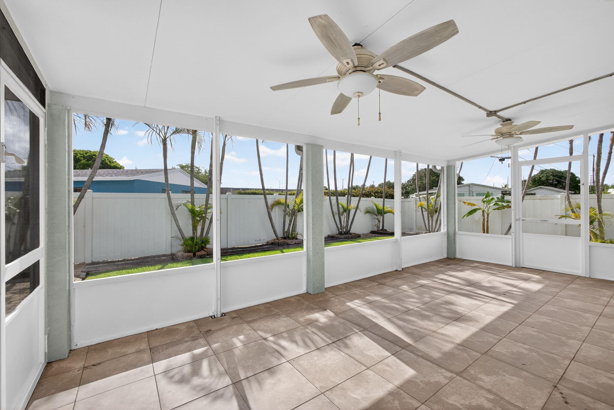 PALM BEACH SQUARE UNIT 1 - Residential