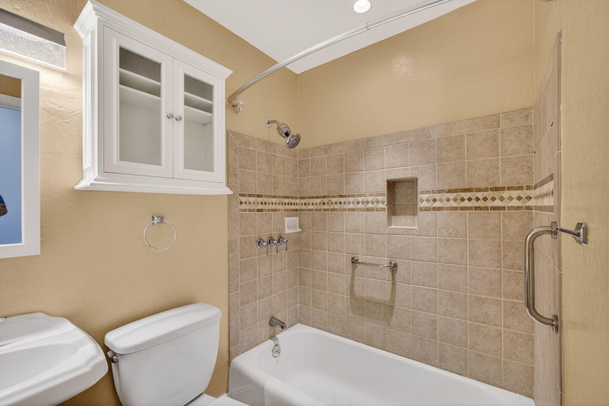 PALM BEACH SQUARE UNIT 1 - Residential