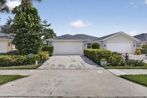 Tiny photo for 262 BRIER Circle, Jupiter, FL 33458 (MLS # B26058973)