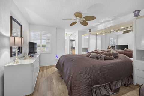 Tiny photo for 262 BRIER Circle, Jupiter, FL 33458 (MLS # B26058973)