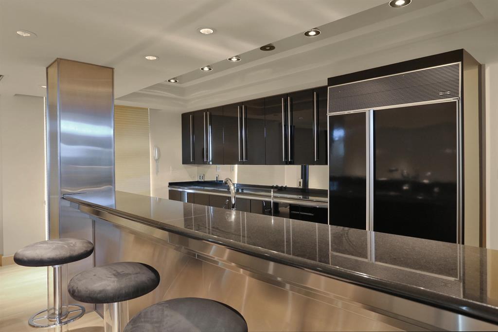 MIZNER TOWER - Residential