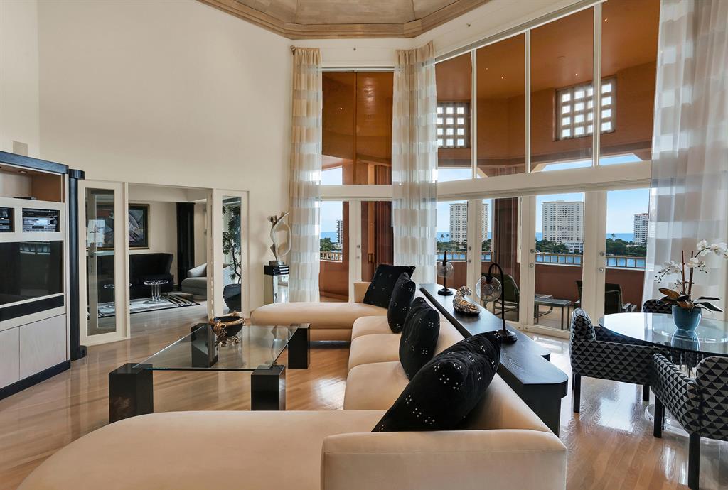 MIZNER TOWER - Residential