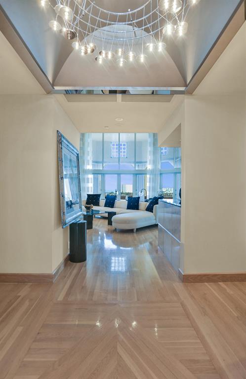 MIZNER TOWER - Residential