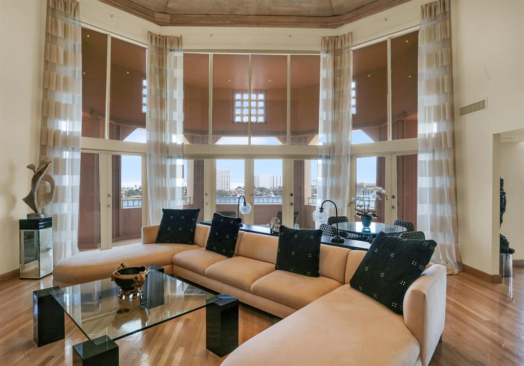 MIZNER TOWER - Residential