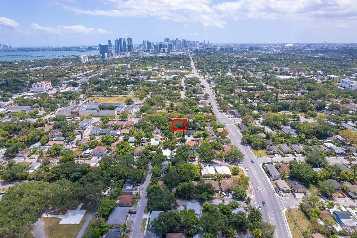 ROCKMOOR VILLA TRACK - Residential Income