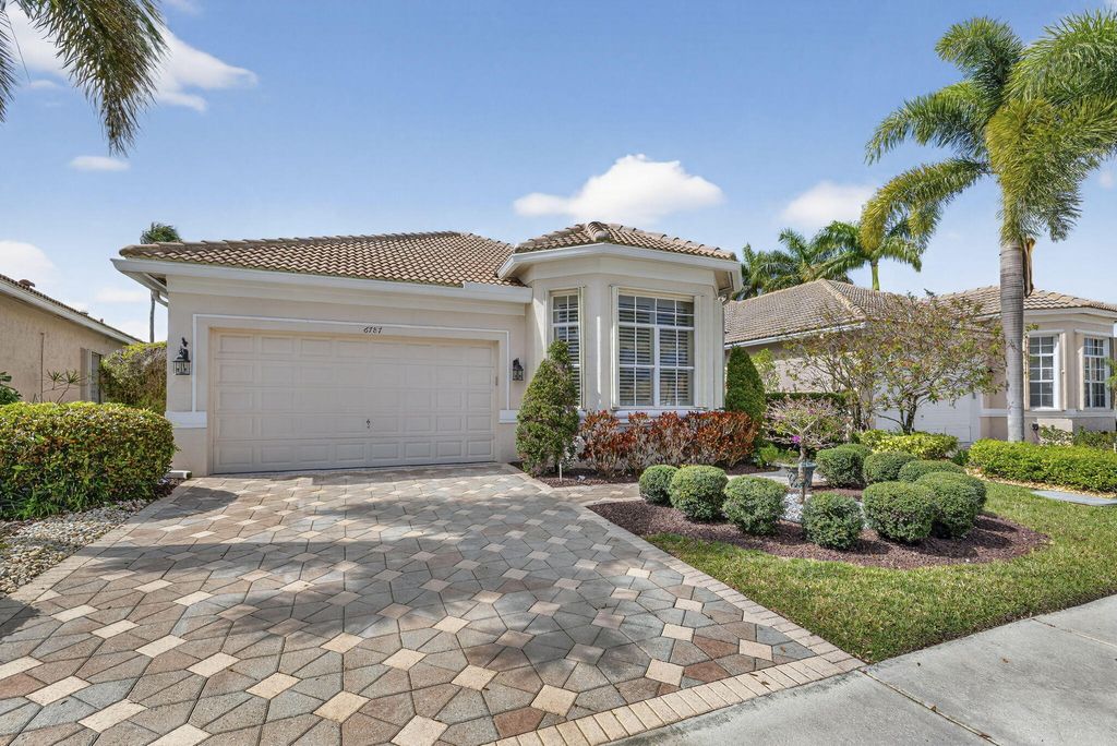 Photo of 6787 Fairway Lakes Dr, Boynton Beach, FL 33472 (MLS # B26000911)