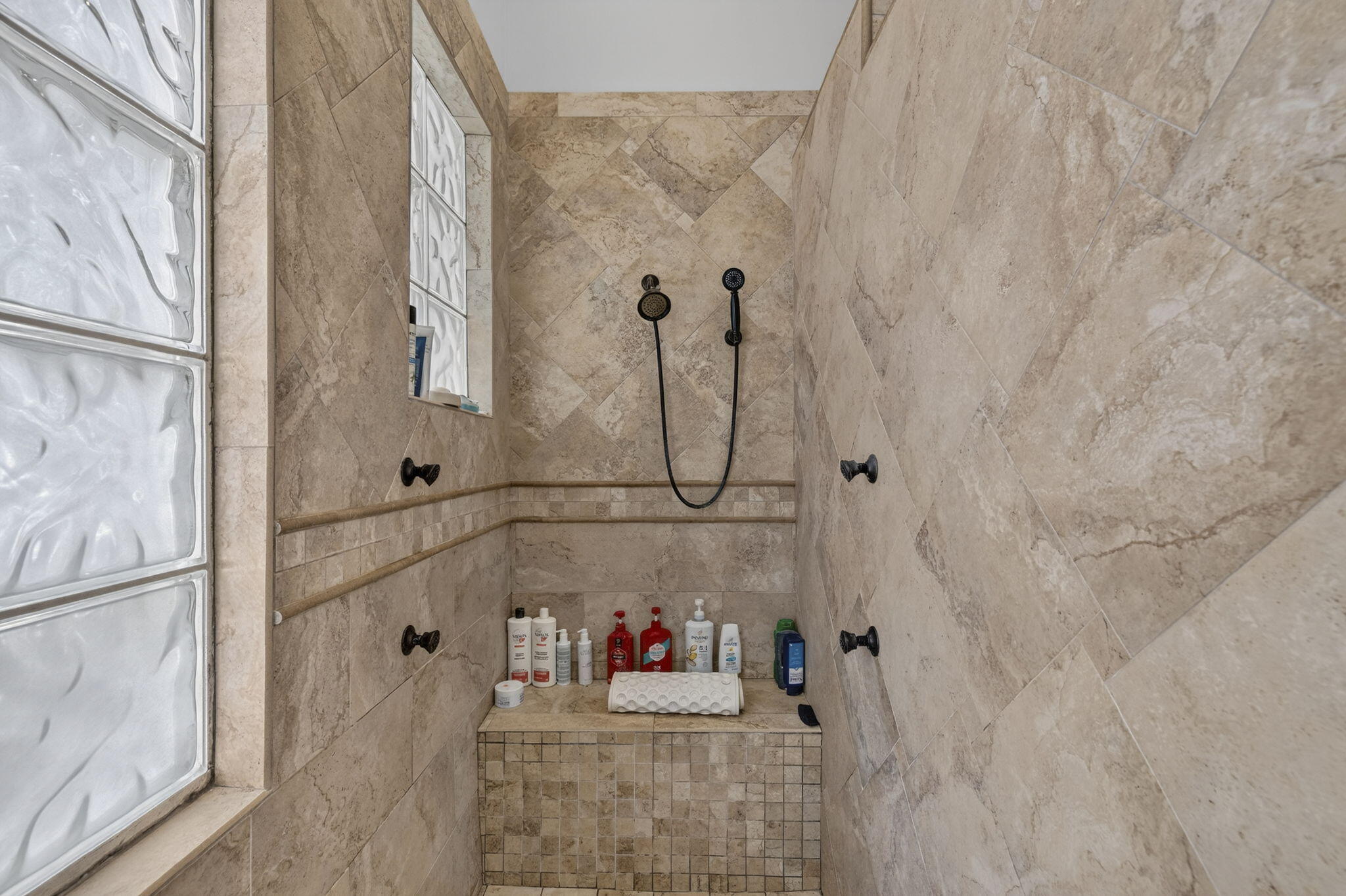 ABERDEEN 25 - Residential