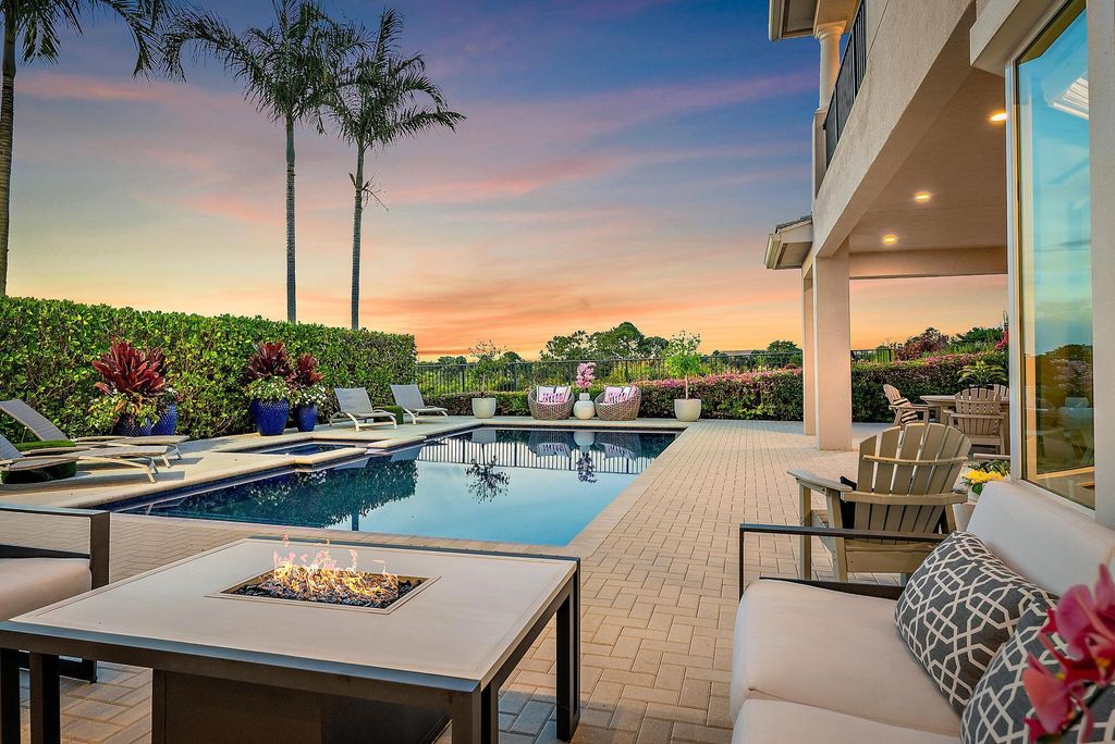 Photo of 1607 E Hemingway Drive, Juno Beach, FL 33408 (MLS # R11095796)