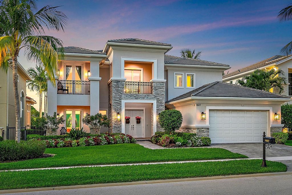 Photo of 1607 E Hemingway Drive, Juno Beach, FL 33408 (MLS # R11095796)