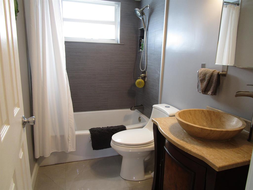 PARADISE GARDENS SEC 1 - Residential